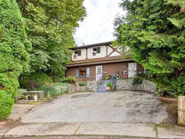1/2 Duplex for sale in Coquitlam, Coquitlam, 830 Ingersoll Ave.