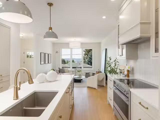 1/2 Duplex for sale in Coquitlam, Coquitlam, 103 903 Edgar Ave.