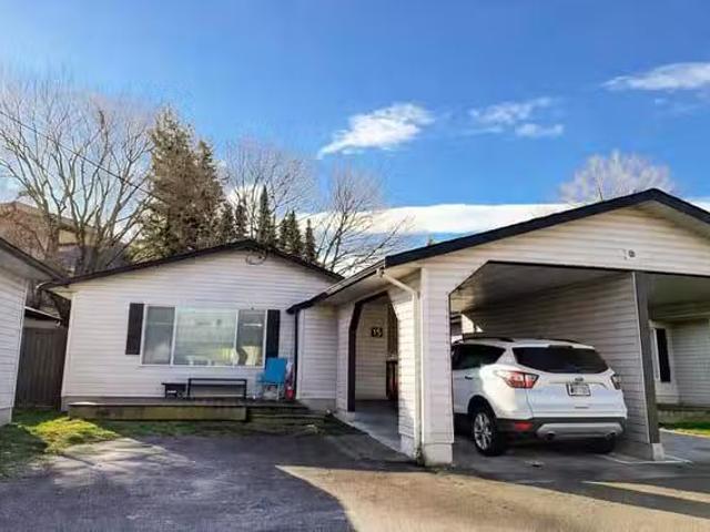1/2 Duplex for sale in Chilliwack, Sardis, 15 5648 Vedder Road.