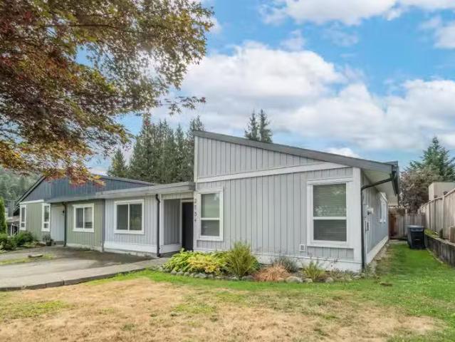 1/2 Duplex for sale in Abbotsford East, Abbotsford, Abbotsford.