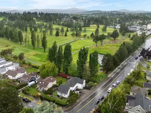 1/2 Duplex for sale in Esquimalt, 840 Tillicum Rd, 1036858