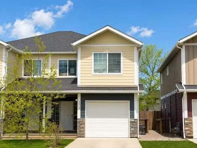 1/2 Duplex for sale in Fort St. John, Fort St. John, 9018 74 S.