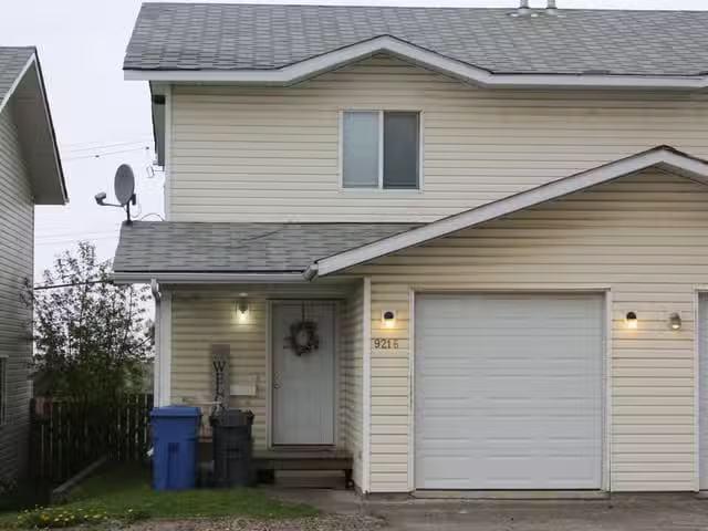 1/2 Duplex for sale in Fort St. John, Fort St. John, 9216 86 S.