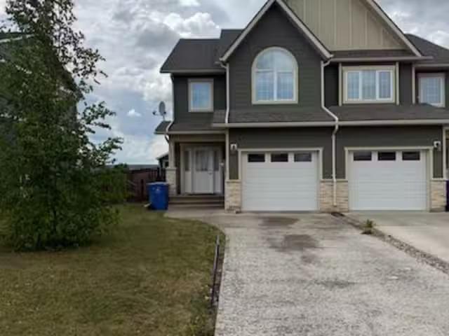 1/2 Duplex for sale in Fort St. John, Fort St. John, 10420 109.