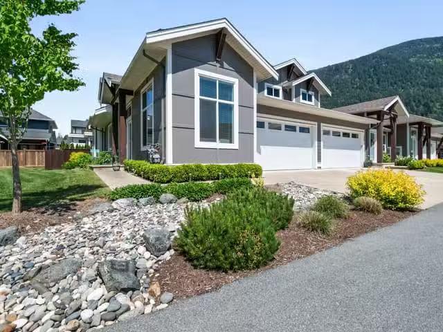 1/2 Duplex for sale in Harrison Hot Springs, Harrison Lake, 36.