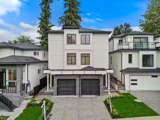 1/2 Duplex for sale in Surrey, North Surrey, a Street, 263152574