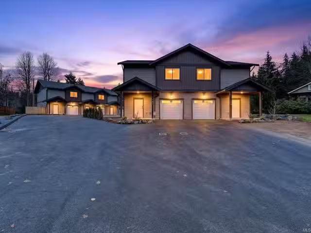 1/2 Duplex for sale in Port Alberni, 101 5535 Woodland E Cres.