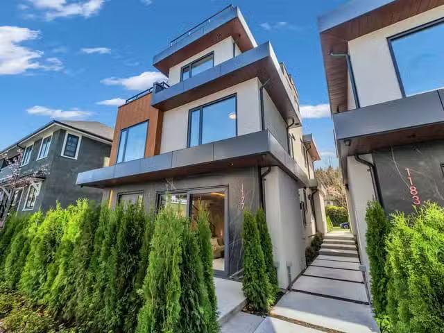1/2 Duplex for sale in Vancouver, Vancouver West, 1 1177 W 33r.