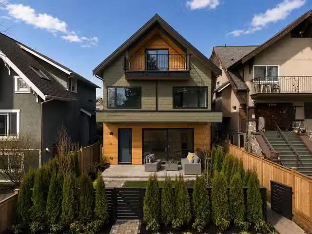 1/2 Duplex for sale in Vancouver, Vancouver West, 1 2755 W 11t.
