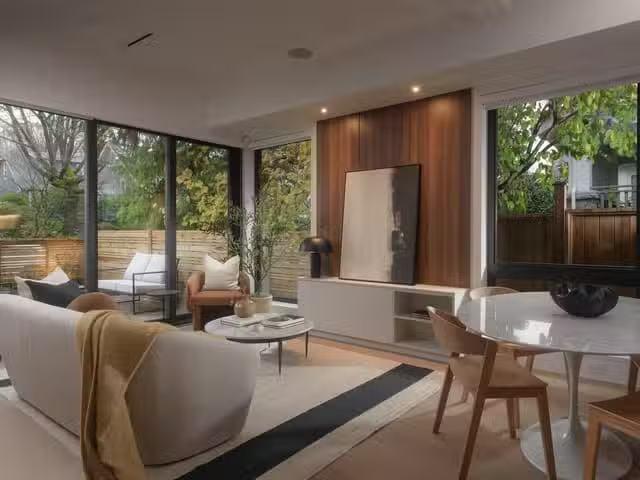 1/2 Duplex for sale in Vancouver, Vancouver West, 1 275 W 17th.