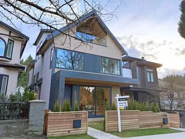 1/2 Duplex for sale in Vancouver, Vancouver West, 1 4634 W 15t.