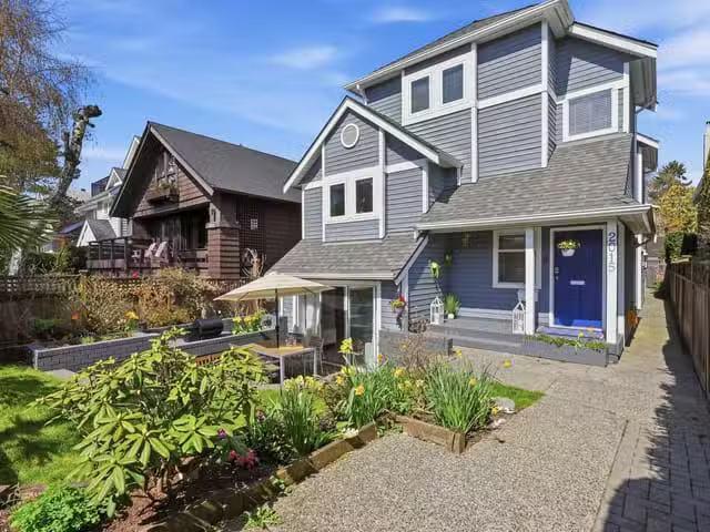 1/2 Duplex for sale in Vancouver, Vancouver West, 2015 Creelma.