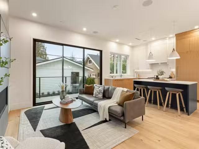 1/2 Duplex for sale in Vancouver, Vancouver West, 2 3919 W 18t.