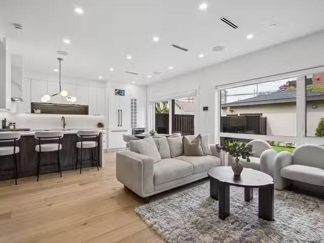1/2 Duplex for sale in Vancouver, Vancouver West, 2 4549 W 11t.