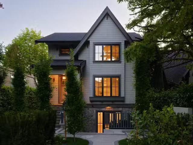 1/2 Duplex for sale in Vancouver, Vancouver West, 5591 Mackenz.