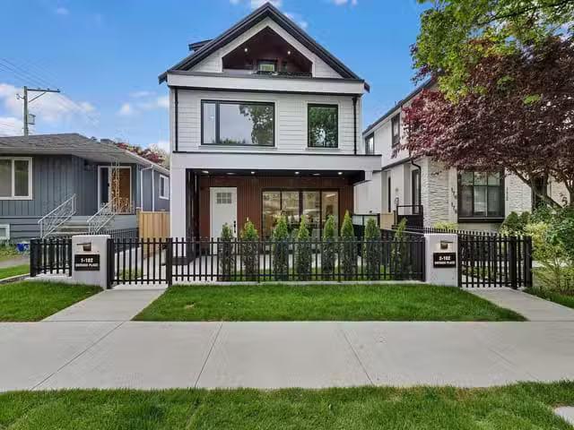 1/2 Duplex for sale in Vancouver, Vancouver East, 1 182 Ontari.