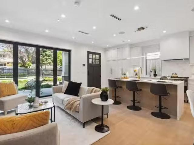 1/2 Duplex for sale in Vancouver, Vancouver East, 1 2244 E 11t.