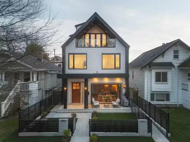 1/2 Duplex for sale in Vancouver, Vancouver East, 1 2684 Oxfor.