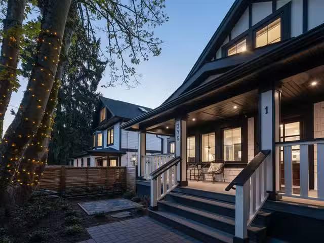 1/2 Duplex for sale in Vancouver, Vancouver East, 1 375 E 33rd.