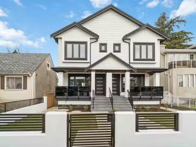 1/2 Duplex for sale in Vancouver, Vancouver East, 1 5737 Clare.