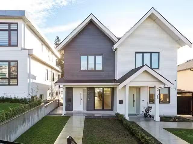 1/2 Duplex for sale in Vancouver, Vancouver East, 2130 Qualicu.