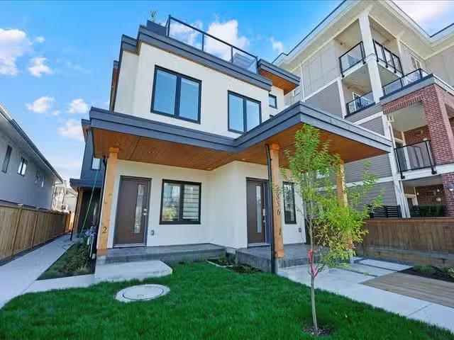 1/2 Duplex for sale in Vancouver, Vancouver East, 4854 Slocan.