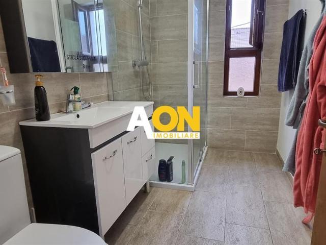 1/2 duplex mobilat, utilat, 4 camere, 210 mp teren, Ampoi 3