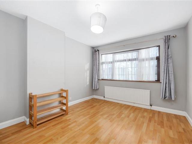 12 Forest Drive, Kingswood, Dublin 24 Ray Cooke Auctioneers Talllaght 4899 MyHome. Ie Residential