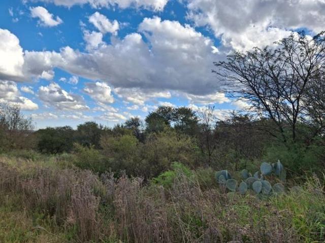 12 ha Land available in Vaaloewer