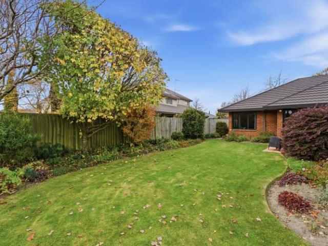 12 Hatfield Place, Avonhead, Christchurch City