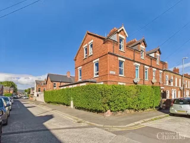 12 Haywood Avenue