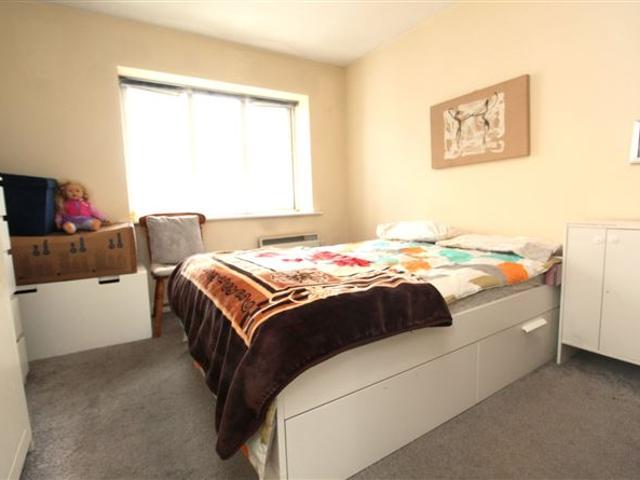 12 Hayworth Court, Ongar, Dublin 15 DNG Castleknock 4913 MyHome. Ie Residential