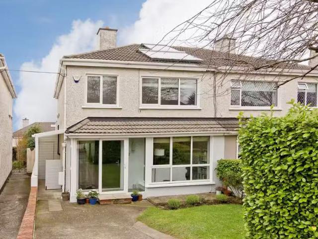 12 Highland Avenue, The Park, Cabinteely, Dublin 18, D18P2V9 i.