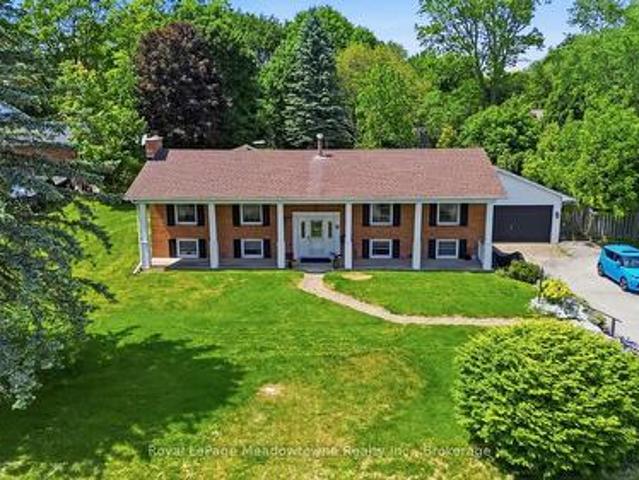 12 Huntsman Gate, Hamilton Freelton, ON, L8N 2Z7 house for sale | Listing ID X13430 | Royal LePage