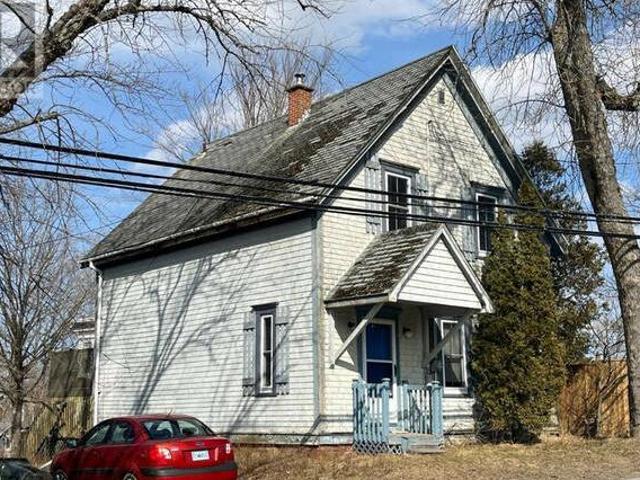 12 Kitchener Street Stewiacke Nova Scotia
