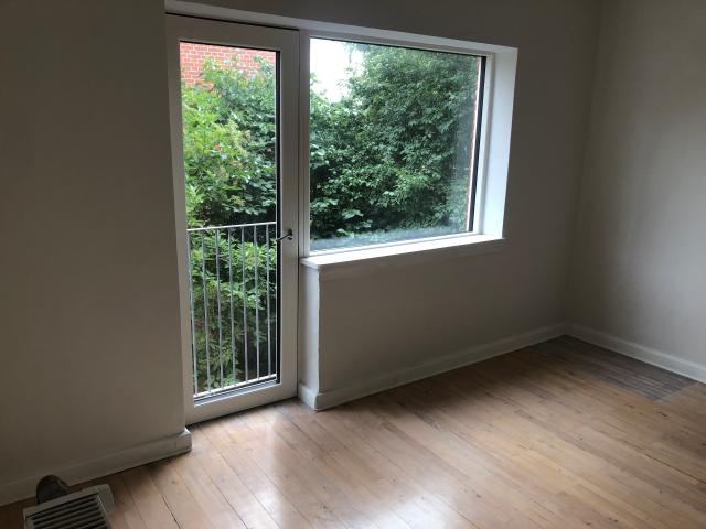 12 kvm room with garden Door