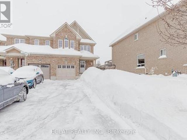 12 Lancaster Court, Barrie, ON, L4M 0G1 house for sale | Listing ID S11981 | Royal LePage
