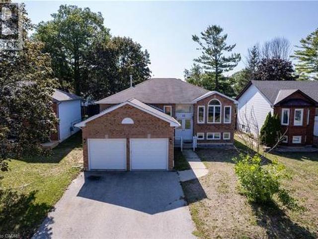 12 Langevin Drive, Wasaga Beach, ON, L9Z 1C6 house for sale | Listing ID 40813 | Royal LePage