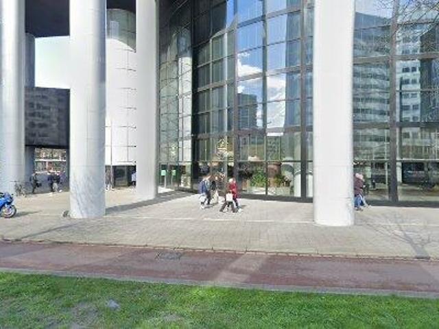12 m2 office space for rent in Rotterdam Centrum