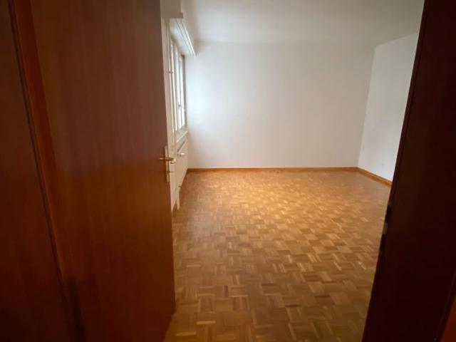 12 m²
