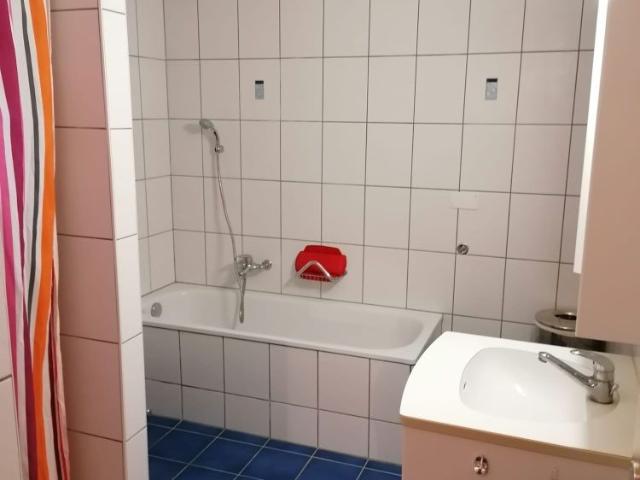 12 m²