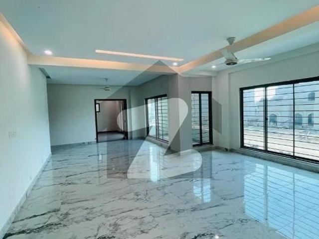 12 Marla 4 bed flat for rent in Askari 10 Sec S Lahore Available for Rent Askari 10