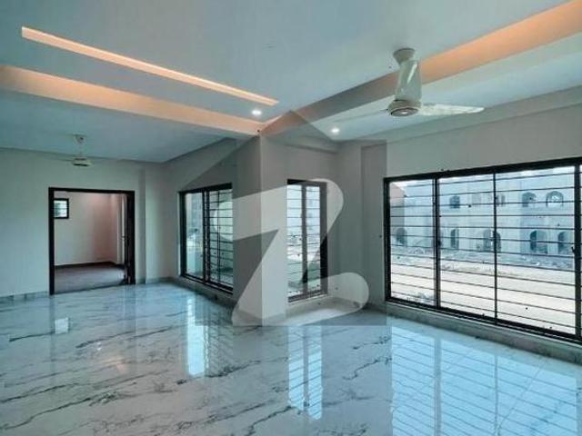12 Marla 4 bed flat for rent in Askari 10 Sec S Lahore Available for Rent Askari 10