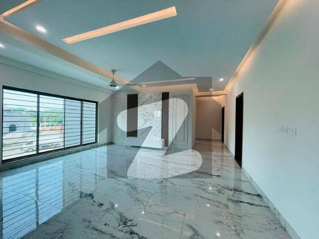 12 Marla 4 Bed Room Apartment Available For Sale In Askari 12