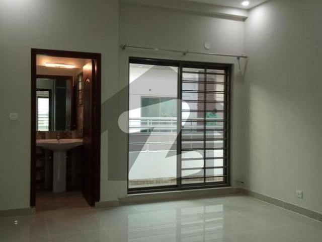 12 marla 4 bedroom apartment available for rent askari 11