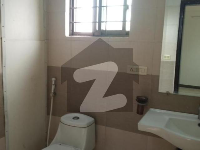 12 marla 4 bedroom apartment available for rent askari 11
