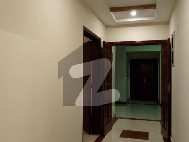 12 marla 4 bedroom apartment available for rent askari 11