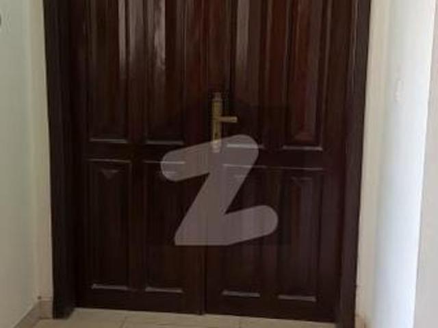 12 marla 4 bedroom apartment available for rent askari 11