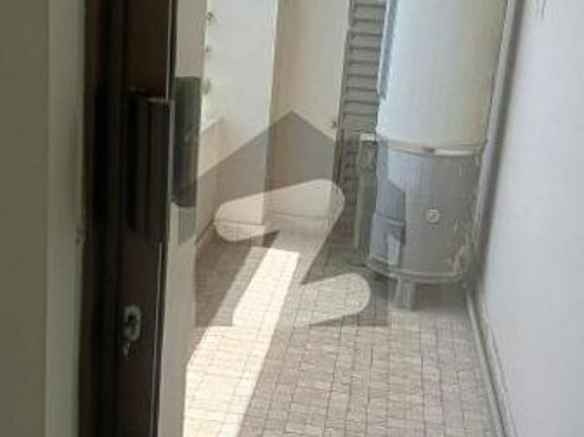 12 marla 4 bedroom apartment available for rent askari 11 sector b