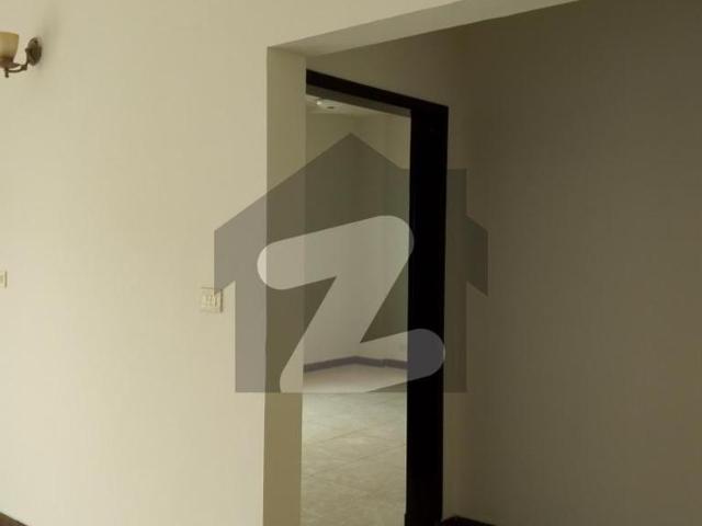 12 marla 4 bedroom apartment available for rent askari 11 sector b apartments